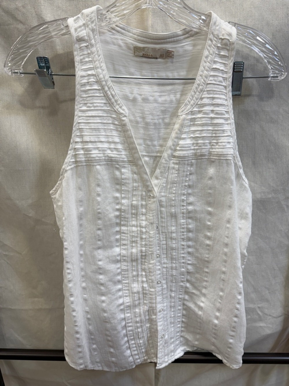 Prana White Textured Sleeveless Tank blouse